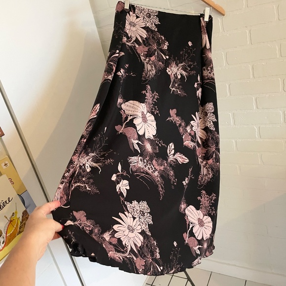 Vintage 90s Y2K Maxi Skirt Dark Floral Fairy Lettuce hem Black Pink Romantic 1X - Picture 9 of 9